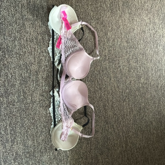 2 for $25 La Senza beige bra 32C - Picture 8 of 8